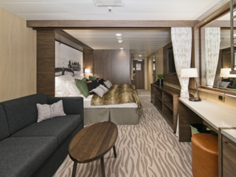 Expedition Suite | Suite on upper deck for up to 4 travellers